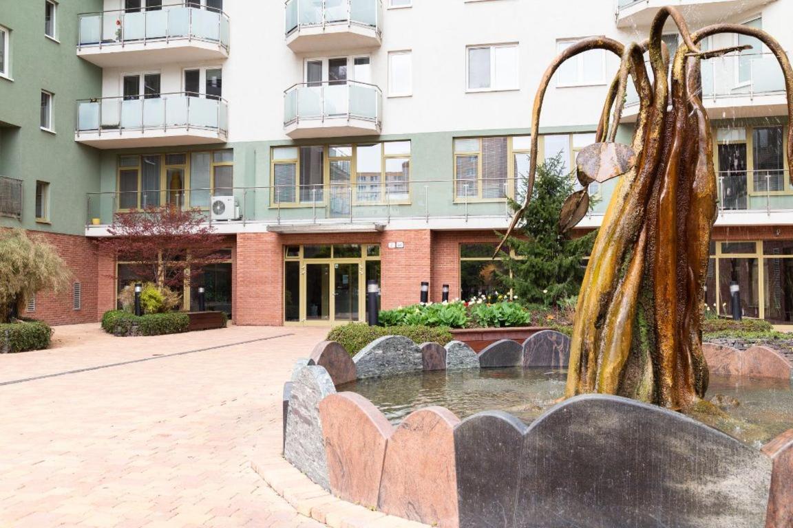 Great Tourist And Business Apartment Near Center Bratislava Exterior photo