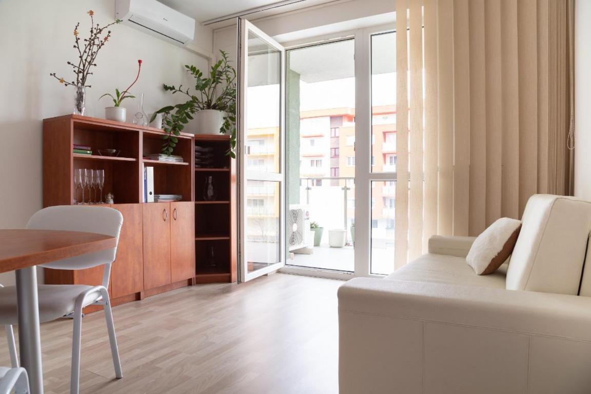 Great Tourist And Business Apartment Near Center Bratislava Exterior photo
